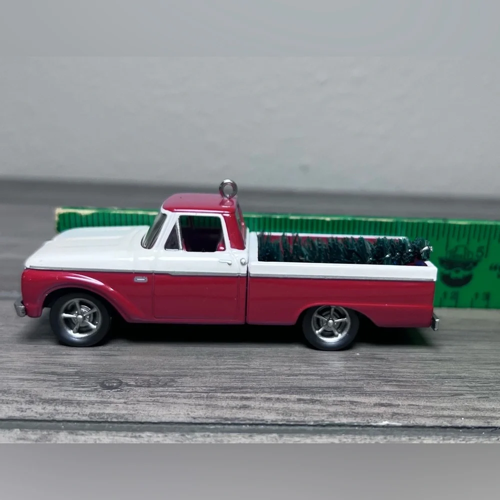 Hallmark 2012 NIB 1966‎ Ford All-American Trucks #18 series Christmas Ornament